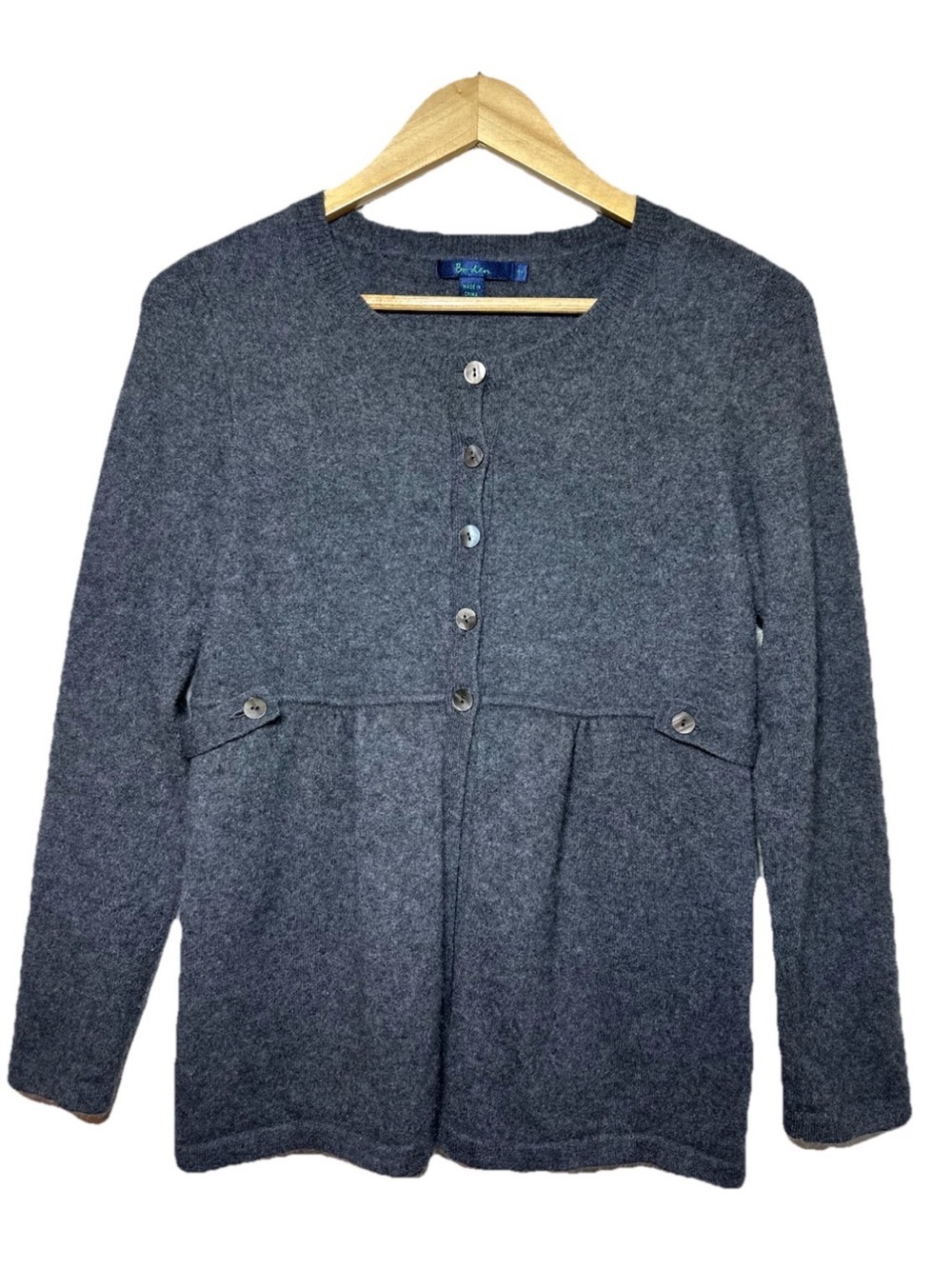 Boden cashmere Women’s Dark Gray 5 Button-Front Cardigan  read description.